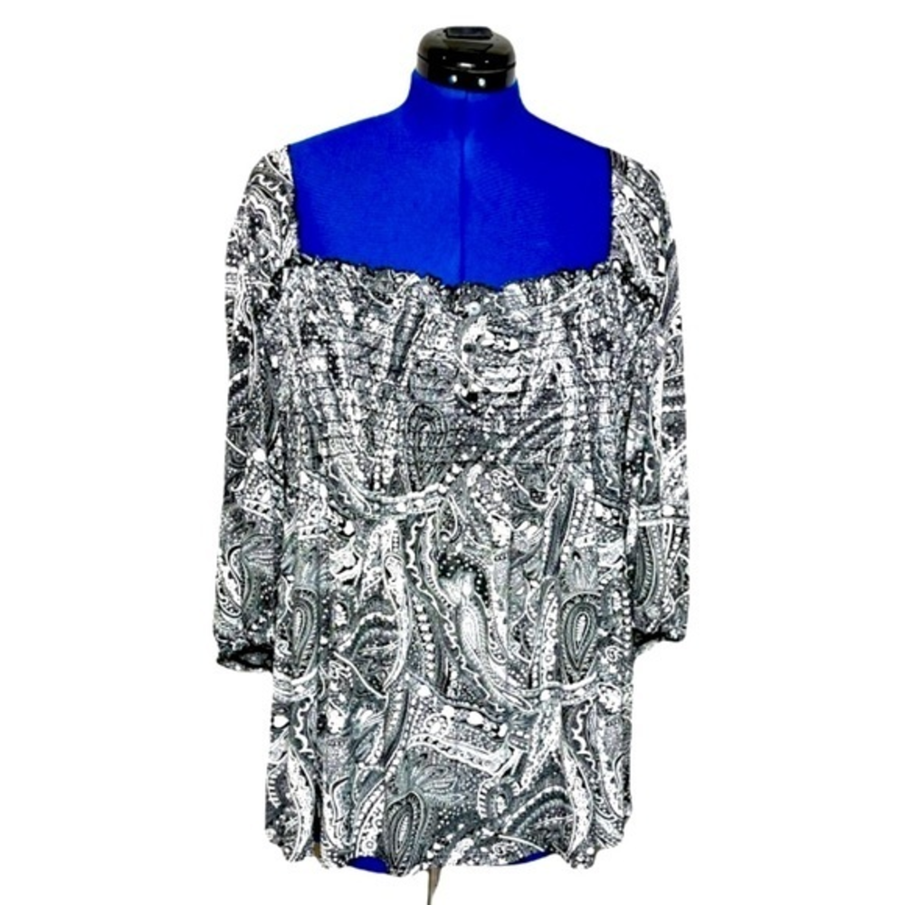 Avenue 22/24 black/white boho smocked on/off shoulder bell sleeve babydoll top